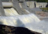 Barrage de Souapiti : vers la mise en eau de l’ouvrage Dans la perspective de la mise en eau ou le pré-remplissage du barrage de Souapiti dans les jours à venir, une mission composée de la direction générale du projet, des experts et de l’ingénieur-conseil, s’est rendue ce début de semaine sur le site du projet.