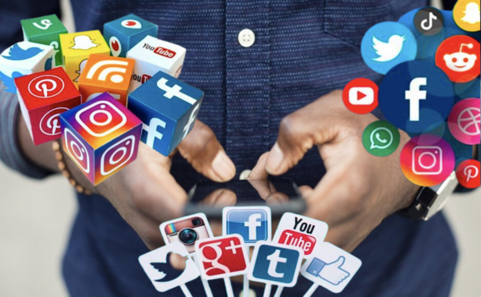 Internet et Réseaux sociaux : promouvoir une régulation responsable pour préserver les libertés à l'ère numérique.